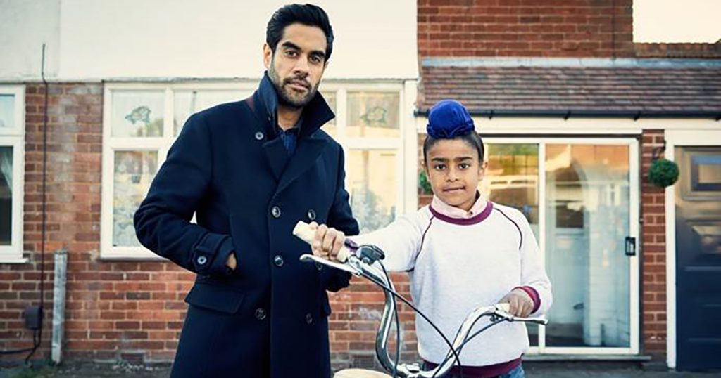 Boy with A Topknot Wins TV Prize at AMAs