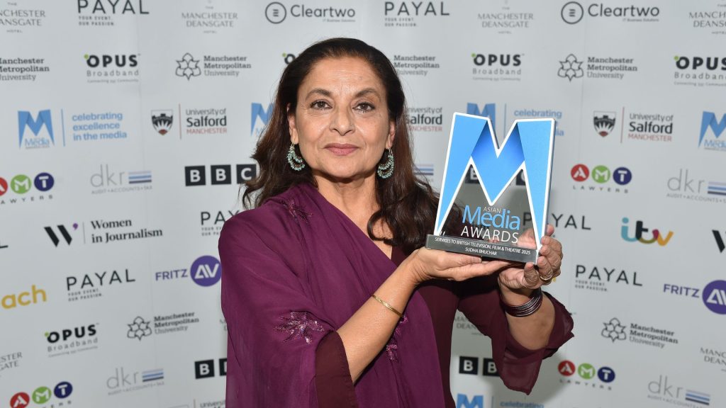 Sudha Bhuchar presented with Sophiya Haque Services to Television, Film and Theatre Award